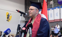 Fakülte Birincisi Olarak İkinci Üniversitesini Tamamladı